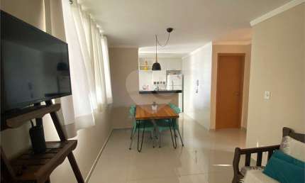 Apartamento com 2 quartos à venda na Servidão de Passagem João Deriggi, 181, Parque Fehr, São Carlos