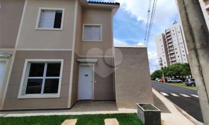 Casa em condomínio fechado com 3 quartos à venda na Rua Doutor Marino Costa Terra, 1000, Parque Sabará, São Carlos