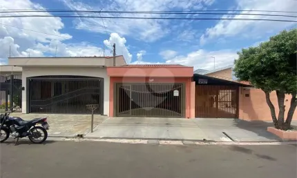 Casa com 2 quartos à venda na Rua Francisco Schiavone, 1508, Jardim Beatriz, São Carlos