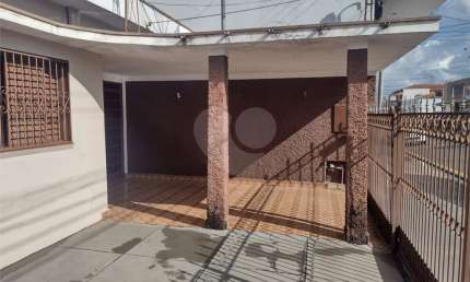 Casa com 3 quartos à venda na Avenida Sallum, 1355, Vila Prado, São Carlos