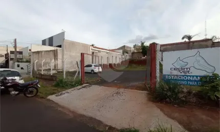 Terreno à venda na Rua General Osório, 1364, Jardim São Carlos, São Carlos