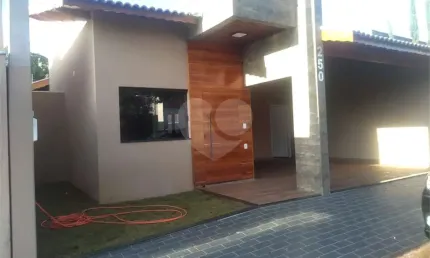 Casa em condomínio fechado com 3 quartos à venda na Via Expressa, 590, Jardim dos Ipês, Brodowski
