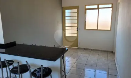 Apartamento no condomínio residencial jd. das torres.