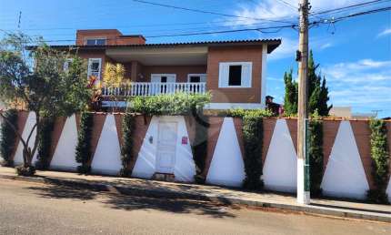 Casa com 3 quartos à venda na Rua Ennês Bueno, 316, Parque Fehr, São Carlos