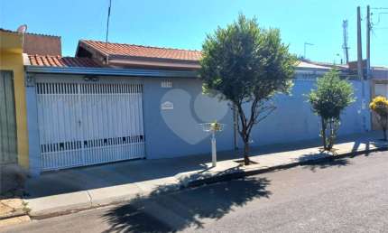 Casa com 3 quartos à venda na Rua Cândido de Arruda Botelho, 2226, Parque Santa Felícia Jardim, São Carlos