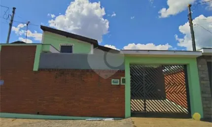 Casa com 4 quartos à venda na Rua Presidente Vargas, 35, Vila Costa do Sol, São Carlos