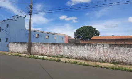 Terreno à venda na Rua Francisco Stella, 1, Chácara Parque Club, São Carlos