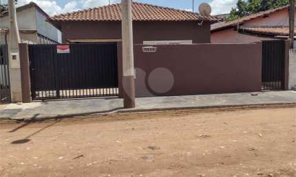Chácara / sítio com 2 quartos à venda na Rua Professora Vera Helena Trinta Pulcinelli, 81, Loteamento Tutoya do Vale, São Carlos