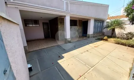 Casa com 3 quartos à venda na Rua Capitão Adão Pereira da Silva Cabral, 476, Centro, São Carlos