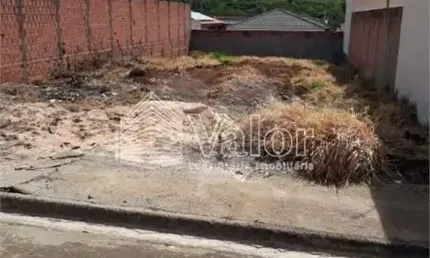 Terreno à venda na Rua Syllas da Silva Rosa, 441, Jardim Embaré, São Carlos