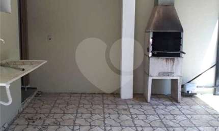 Casa com salão comercial para venda no Jardim Cruzeiro do Sul