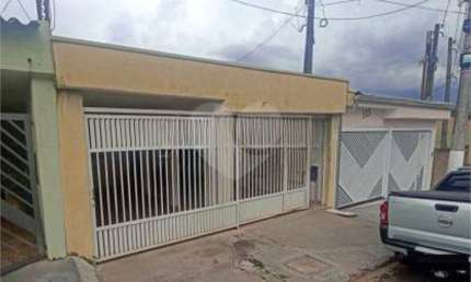 Casa com 2 quartos à venda na Rua Antônio Stella, 107, Parque Delta, São Carlos