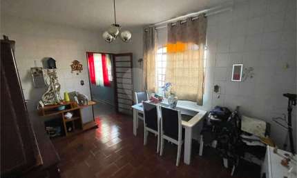 Duas casas para venda no mesmo terreno na Vila Celina