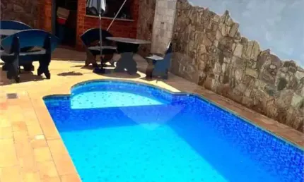 Vende-se maravilhosa casa no Jardim Acapulco - São Carlos