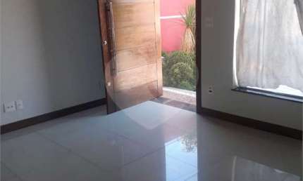 Casa com 3 quartos à venda na Avenida João Crnkovic, 438, Parque Fehr, São Carlos