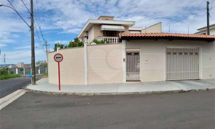 Casa com 3 quartos à venda na Rua Ambrósio dos Santos, 483, Planalto Paraíso, São Carlos