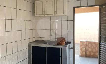 Casa com 2 quartos à venda na Rua Cesar Dacorso Filho, 1184, Vila Carmem, São Carlos