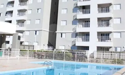 Apartamento térreo no condomínio vancouver em araraquara/sp.