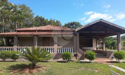 Chácara / sítio com 2 quartos à venda na Rua Luzia de Almeida Rollo Carneiro, 81, Chácara Leila, São Carlos