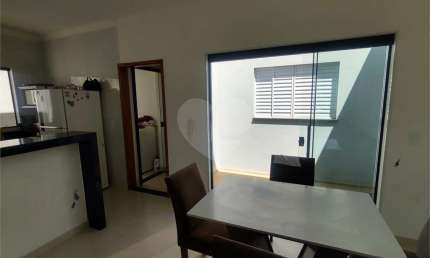 Casa com 2 quartos à venda na Rua Vereador Antônio Dias Guillen Filho, 147, Parque dos Flamboyant, São Carlos