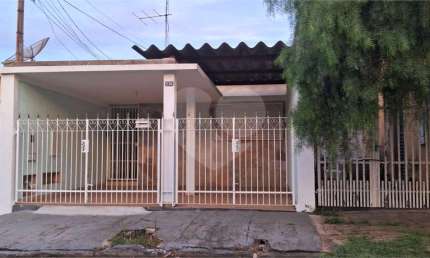 Casa com 3 quartos à venda na Rua Rafael de Abreu Sampaio Vidal, 1936, Centro, São Carlos