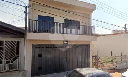 Casa com 3 quartos à venda na Rua José Laurimir Laurindo Leandro, 324, Jardim Bicão, São Carlos