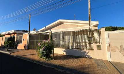 Casa com 3 quartos à venda na Rua Sebastião Conte, 328, Parque Fehr, São Carlos