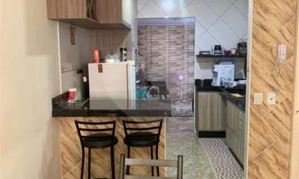 Casa com 2 Quartos e 2 banheiros à Venda Moradas III