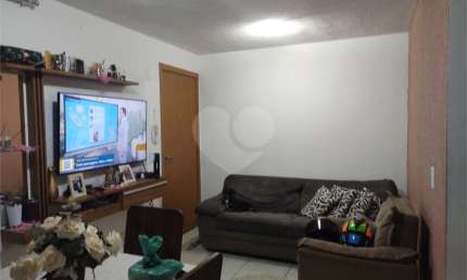 Excelente apartamento à venda no Condomínio Monte D’Oro