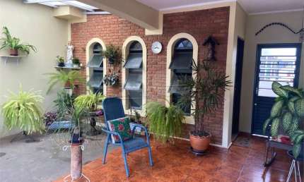 Casa com 3 quartos à venda na Rua Abrahão João, 1087, Jardim Bandeirantes, São Carlos