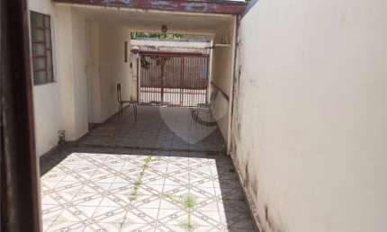 Casa à venda  no bairro Vila Deriggi - São Carlos/SP