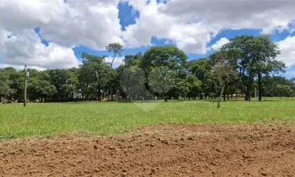 Terreno comercial à venda na Rua Arlindo Apparecido Paschoalino, 22, Jardim Munique, São Carlos