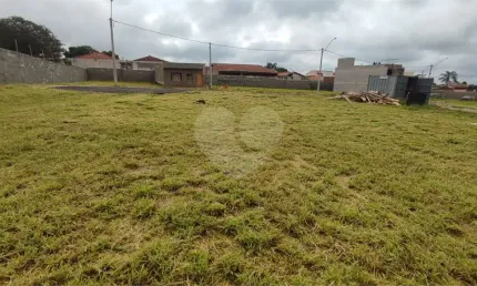 Terreno à Venda em São Carlos, no bairro Parque dos Timburis
