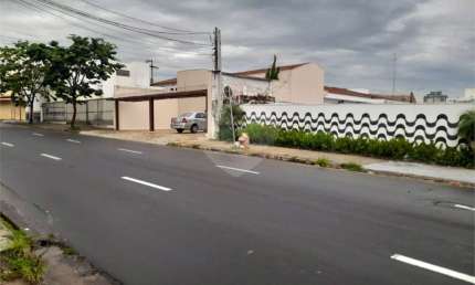 Terreno comercial à venda na Avenida Carlos Botelho – São Carlos/SP