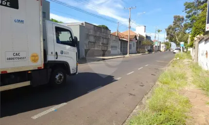 Terreno Comercial à Venda na Av. Teixeira de Barros – Rua Larga