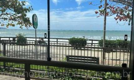 Apartamento com 2 quartos para alugar na Rua 207, 30, Meia Praia, Itapema