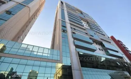 Apartamento à venda na Rua 272, 222, Meia Praia, Itapema