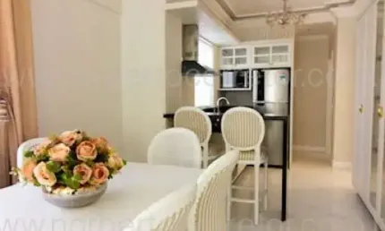 Apartamento à venda na Rua 318, 145, Meia Praia, Itapema