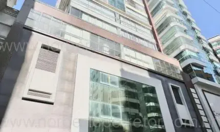 Apartamento à venda na Rua 254, 133, Meia Praia, Itapema