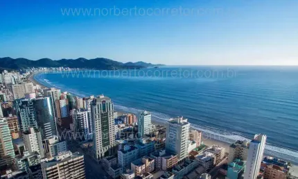 Apartamento à venda na Rua 253, 90, Meia Praia, Itapema
