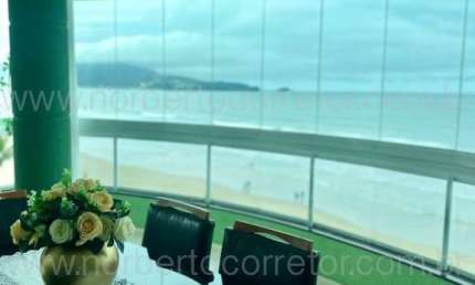 Apartamento à venda na Rua 215, 3285, Meia Praia, Itapema