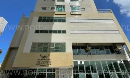 Apartamento à venda na Rua 302, 463, Meia Praia, Itapema