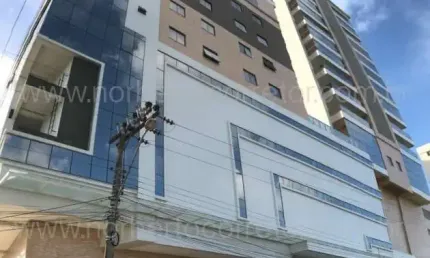 Apartamento à venda na Rua 307, 25, Meia Praia, Itapema