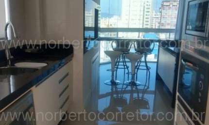Apartamento à venda na Rua 247, 60, Meia Praia, Itapema