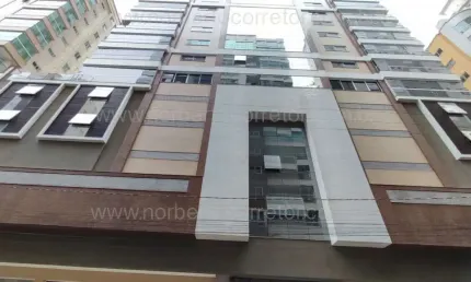 Apartamento à venda na Rua 234, 74, Meia Praia, Itapema