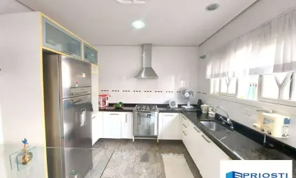 SOBRADO PRÓXIMO PETIT MARENGO COLÉGIO JARDIM TÊXTIL E AV. GUILHERME GIORGI
