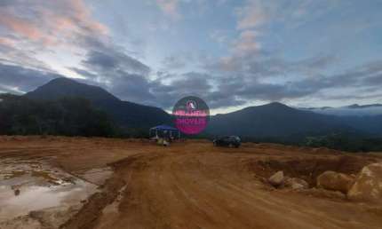 Oportunidade Imperdível - Área à Venda no Bairro Ubatumirim, Ubatuba-SP