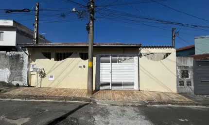 Casa para Venda em Mogi das Cruzes, Vila Lavínia, 3 dormitórios, 1 suíte, 2 banheiros, 2 vagas