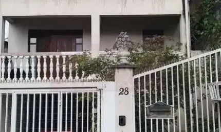 Casa para Venda, Suíssa, 4 dormitórios, 1 suíte, 4 banheiros, 4 vagas