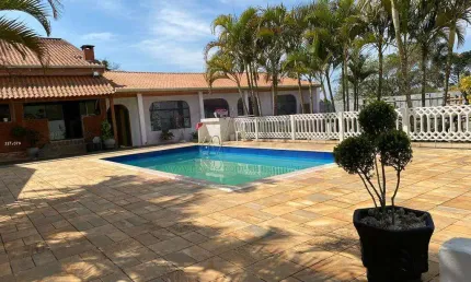 Chácara para Venda em Suzano, Jardim Dora, 3 dormitórios, 1 suíte, 2 banheiros, 10 vagas